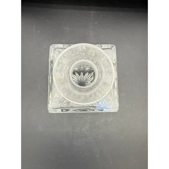 Vintage RCR 10” Lead Crystal Decanter from Italy - Picture 5 of 9